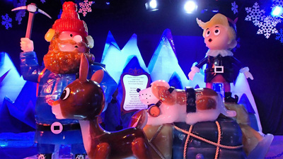 Gaylord ICE! Rudolph display